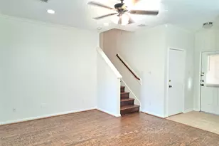 13134 Stratford Skies Ln, Houston, TX 77072 - Photo 12