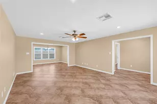 5611 Palm Cir, Galveston, TX 77551 - Photo 10