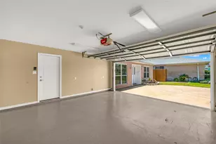 5611 Palm Cir, Galveston, TX 77551 - Photo 36