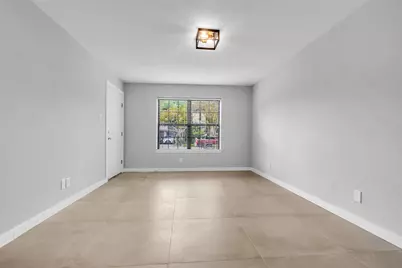 606 Marshall Street #B6, Houston, TX 77006 - Photo 8