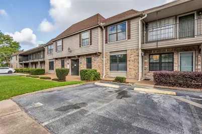 606 Marshall Street #B6, Houston, TX 77006 - Photo 2