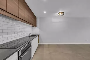 606 Marshall St, Houston, TX 77006 - Photo 14
