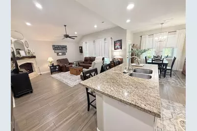429 Twin Lakes Boulevard W, West Columbia, TX 77486 - Photo 12