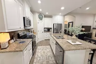 429 Twin Lakes Blvd W, West Columbia, TX 77486 - Photo 18