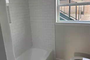 8806 Ilona Ln, Houston, TX 77025 - Photo 10