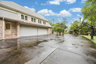223 Heritage Oaks Ln, Houston, TX 77024 - Photo 38