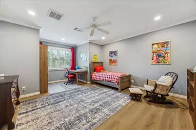 223 Heritage Oaks Lane, Houston, TX 77024 - Photo 24
