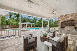 223 Heritage Oaks Ln, Houston, TX 77024 - Photo 2