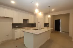 821 Vlg Brk Dr, Willis, TX 77378 - Photo 10