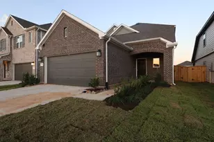 821 Vlg Brk Dr, Willis, TX 77378 - Photo 1