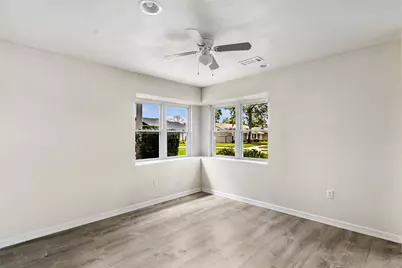 1158 Cottage Oak Lane, Houston, TX 77091 - Photo 16