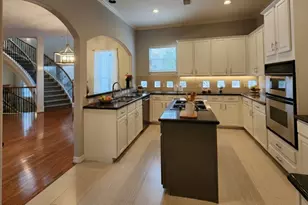 305 Reinerman St, Houston, TX 77007 - Photo 18