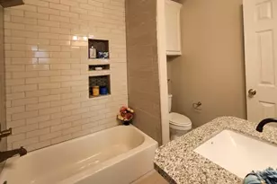 305 Reinerman St, Houston, TX 77007 - Photo 10