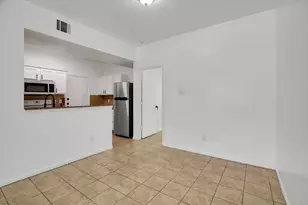 6933 Liverpool St, Houston, TX 77021 - Photo 8