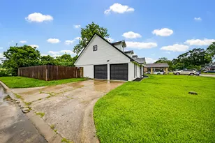 6215 Great Oaks Dr, Houston, TX 77050 - Photo 6