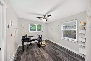 6215 Great Oaks Dr, Houston, TX 77050 - Photo 16
