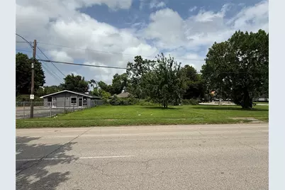 2112 Lockwood Drive, Houston, TX 77020 - Photo 1