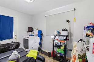 6038 Belmark St, Houston, TX 77033 - Photo 12
