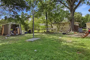 6038 Belmark St, Houston, TX 77033 - Photo 16