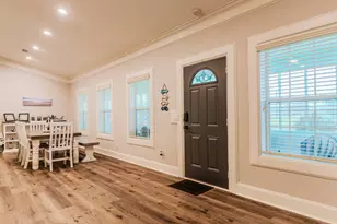 837 Wightman St, Matagorda, TX 77457 - Photo 8