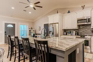 837 Wightman St, Matagorda, TX 77457 - Photo 6