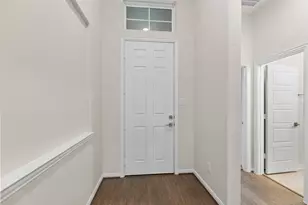 807 Evergreen Frst Ln, Rosharon, TX 77583 - Photo 4