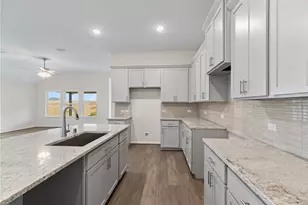 807 Evergreen Frst Ln, Rosharon, TX 77583 - Photo 18