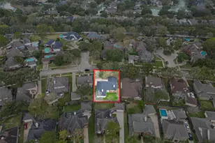 206 Mill Trail Dr, Sugar Land, TX 77498 - Photo 4