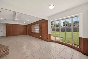 8807 Langdon Ln, Houston, TX 77036 - Photo 16