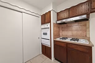 8807 Langdon Ln, Houston, TX 77036 - Photo 20