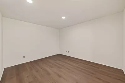 8807 Langdon Lane, Houston, TX 77036 - Photo 8