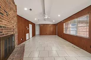 8807 Langdon Ln, Houston, TX 77036 - Photo 14