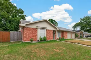 8807 Langdon Ln, Houston, TX 77036 - Photo 2