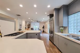 5111 Linden St, Bellaire, TX 77401 - Photo 8