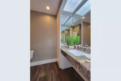 5111 Linden Street, Bellaire, TX 77401 - Photo 22