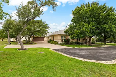 204 Kendall Jackson, Comfort, TX 78013 - Photo 2