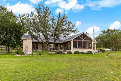 204 Kendall Jackson, Comfort, TX 78013 - Photo 4