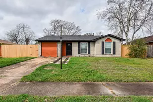 13306 Innshire Ln, Houston, TX 77045 - Photo 2