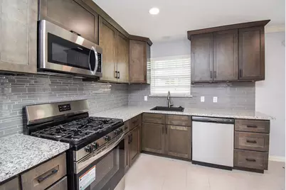 13306 Innshire Lane, Houston, TX 77045 - Photo 12