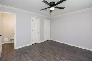 13306 Innshire Ln, Houston, TX 77045 - Photo 14