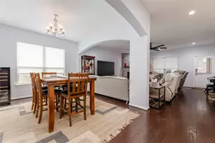 618 Kirkham Ln, League City, TX 77573 - Photo 8