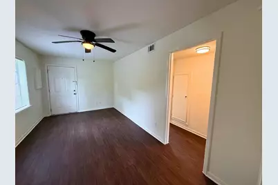 214 Crawford Street, Huntsville, TX 77340 - Photo 6