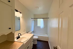 214 Crawford St, Huntsville, TX 77340 - Photo 16