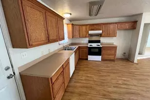 1118 Bluebird Ave, Livingston, TX 77351 - Photo 2