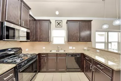 6611 Hawkins Hill Lane, Dickinson, TX 77539 - Photo 8
