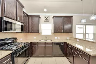 6611 Hawkins Hill Ln, Dickinson, TX 77539 - Photo 8