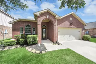 6611 Hawkins Hill Ln, Dickinson, TX 77539 - Photo 2