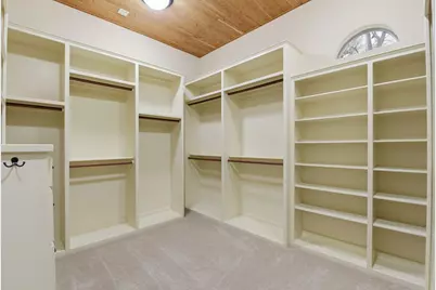 30 N Palmiera Cir, The Woodlands, TX 77382 - Photo 24