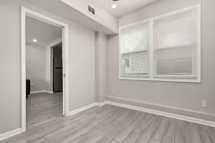 1028 Avenue K, Galveston, TX 77550 - Photo 12