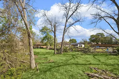 218 Victoria Drive, Houston, TX 77022 - Photo 10